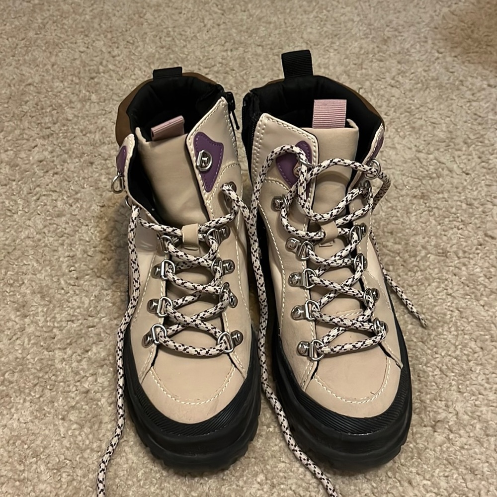Zara kid boots size 34